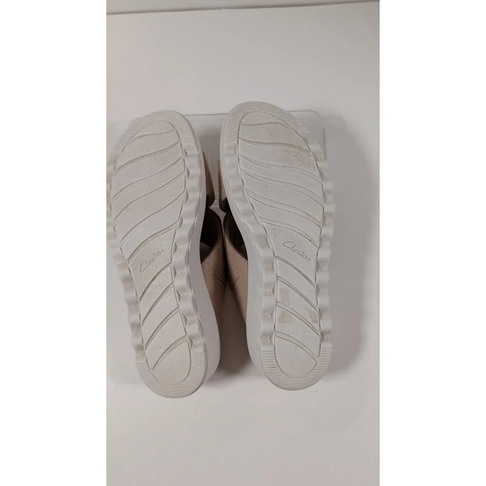 Clarks Collection Womens Arla Kaylie Sandal Beige Shimmer Wedge Slide